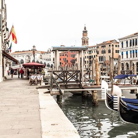 Charming Apartment On The Grand Canal R&R Venecia Exterior foto