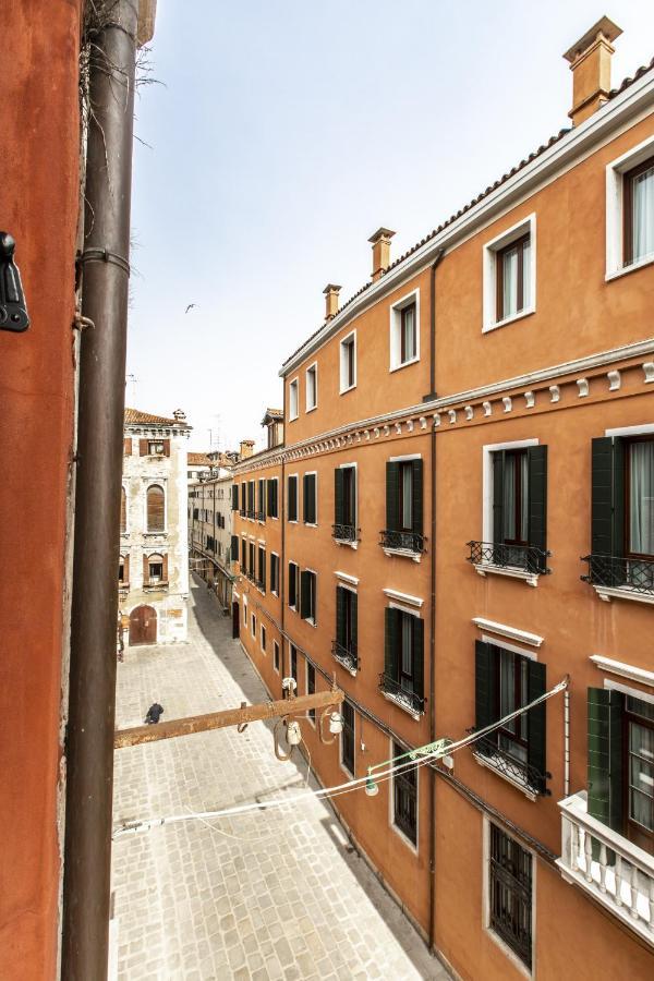 Charming Apartment On The Grand Canal R&R Venecia Exterior foto